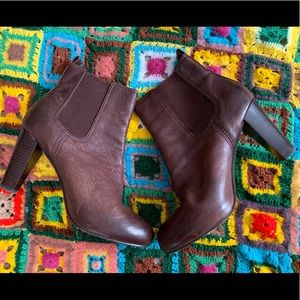 Frye brown Leather Miranda Chelsea Boots